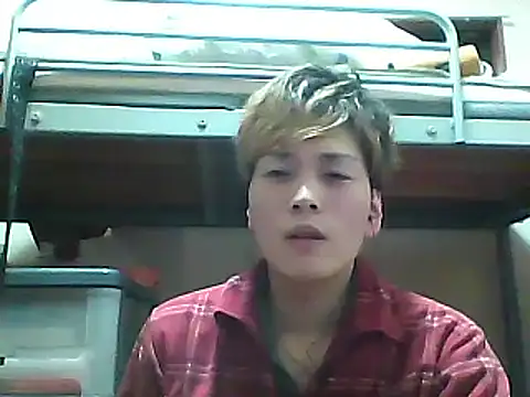Snapshot of mgnhiroyuki chatting on 03/06/25, 01:46 mgnhiroyuki online show from 03/06/25, 01:46