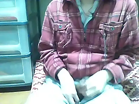 Snapshot of mgnhiroyuki chatting on 03/07/25, 12:23 mgnhiroyuki online show from 03/07/25, 12:23