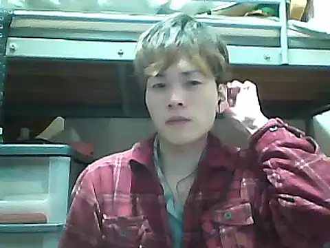 Snapshot of mgnhiroyuki chatting on 03/08/25, 03:24 mgnhiroyuki online show from 03/08/25, 03:24