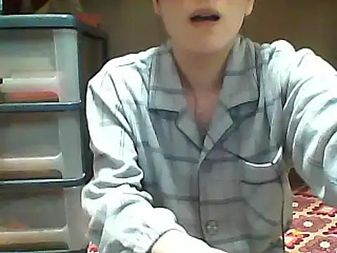 Snapshot of mgnhiroyuki chatting on 03/10/25, 12:37 mgnhiroyuki online show from 03/10/25, 12:37