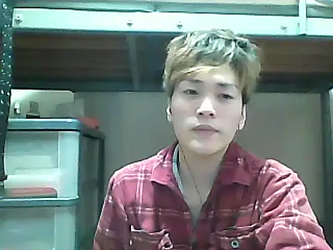 Snapshot of mgnhiroyuki chatting on 03/11/25, 06:32 mgnhiroyuki online show from 03/11/25, 06:32