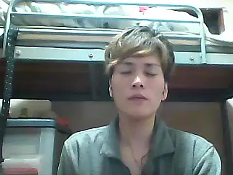 Snapshot of mgnhiroyuki chatting on 03/11/25, 12:28 mgnhiroyuki online show from 03/11/25, 12:28
