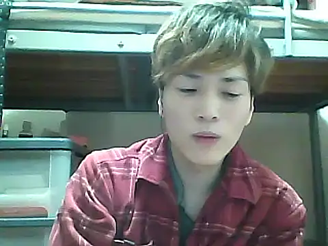 Snapshot of mgnhiroyuki chatting on 03/14/25, 04:51 mgnhiroyuki online show from 03/14/25, 04:51