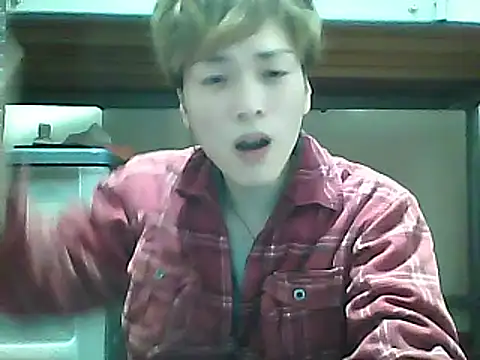 Snapshot of mgnhiroyuki chatting on 03/15/25, 10:57 mgnhiroyuki online show from 03/15/25, 10:57