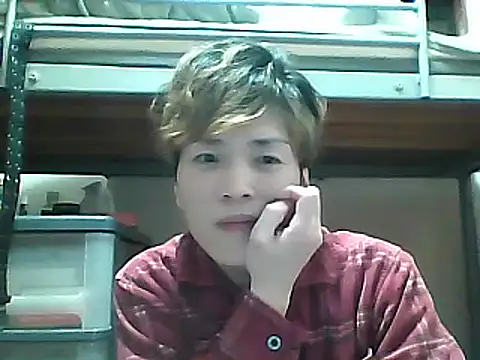 Snapshot of mgnhiroyuki chatting on 03/18/25, 02:04 mgnhiroyuki online show from 03/18/25, 02:04