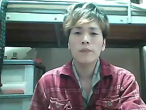 Snapshot of mgnhiroyuki chatting on 03/18/25, 05:10 mgnhiroyuki online show from 03/18/25, 05:10