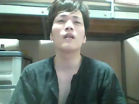 Snapshot of mgnhiroyuki chatting on 09/09/25, 03:39 mgnhiroyuki online show from 09/09/25, 03:39