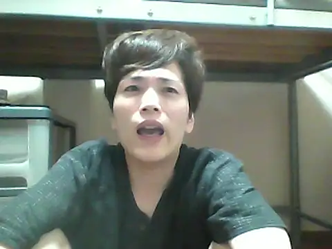 Snapshot of mgnhiroyuki chatting on 09/12/25, 04:07 mgnhiroyuki online show from 09/12/25, 04:07