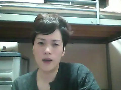 Snapshot of mgnhiroyuki chatting on 09/13/25, 04:12 mgnhiroyuki online show from 09/13/25, 04:12