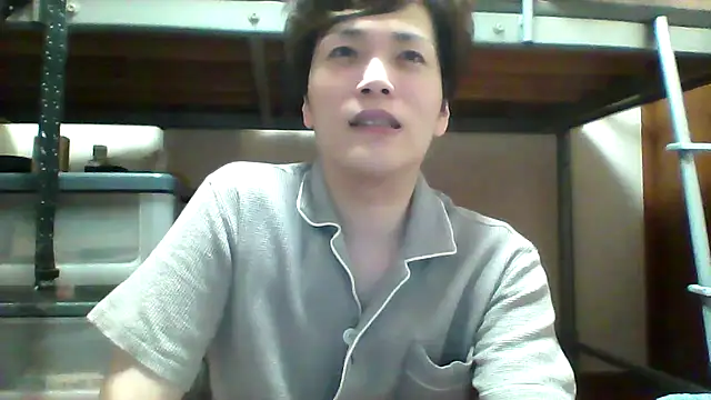 Snapshot of mgnhiroyuki chatting on 09/15/25, 09:20 mgnhiroyuki online show from 09/15/25, 09:20