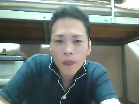 Snapshot of mgnhiroyuki chatting on 09/20/25, 02:51 mgnhiroyuki online show from 09/20/25, 02:51
