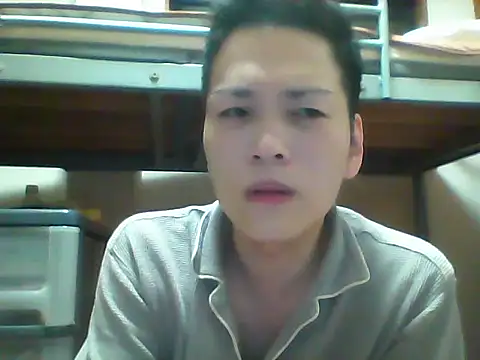 Snapshot of mgnhiroyuki chatting on 09/27/25, 04:34 mgnhiroyuki online show from 09/27/25, 04:34