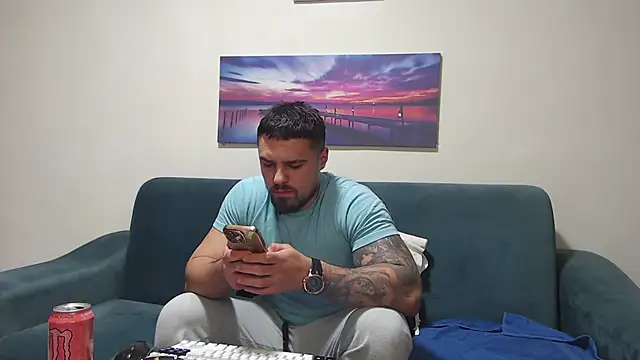 Tiberius hunk online show from 12/03/25, 05:11