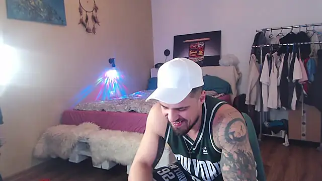 Tiberius hunk online show from 02/02/26, 04:38