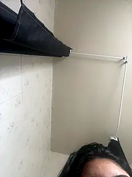 Snapshot of mayteziinhaa chatting on 09/25/25, 03:05 mayteziinhaa online show from 09/25/25, 03:05