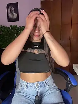 sofia 23x online show from 10/21/25, 02:40