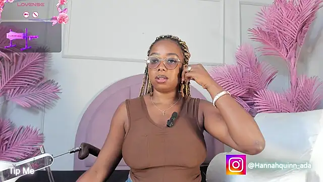 Hanaahquinn online show from 03/05/26, 12:01