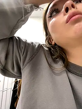 HannaJohnson online show from 12/20/25, 06:42