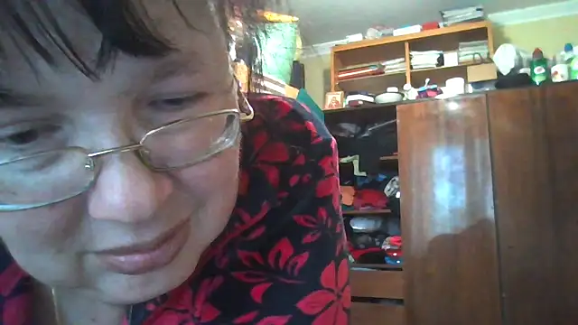 Queen-Elizabeth-25 online show from 03/06/25, 02:51