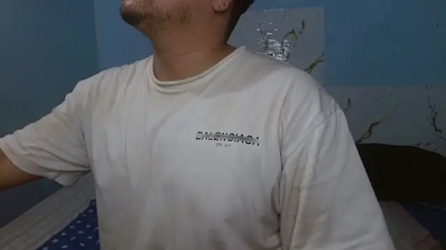 Snapshot of lunaxxx_69 chatting on 03/13/25, 02:27 lunaxxx 69 online show from 03/13/25, 02:27