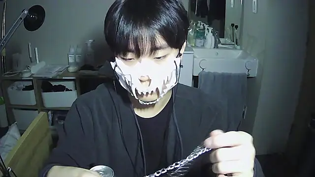 sdamvo2 online show from 12/04/25, 01:20