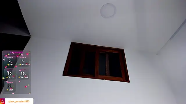 Snapshot of Dylan_Turnerr chatting on 09/25/25, 08:56 Dylan Turnerr online show from 09/25/25, 08:56