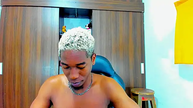 Dreamastercum  online show from 10/21/25, 11:44