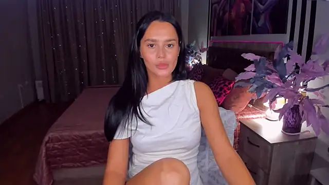 DanaSincere online show from 11/14/25, 04:44