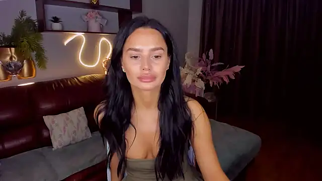 DanaSincere online show from 12/16/25, 04:28