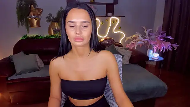 DanaSincere online show from 12/20/25, 06:31