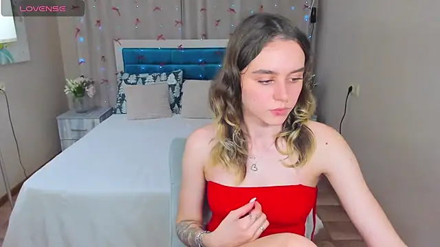 Snapshot of EmelyMason chatting on 12/02/25, 01:50 EmelyMason online show from 12/02/25, 01:50