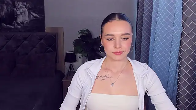 EmelyMason online show from 03/07/26, 10:45