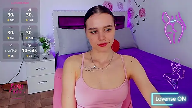 Snapshot of EmelyMason chatting on 05/07/26, 05:24 EmelyMason online show from 05/07/26, 05:24