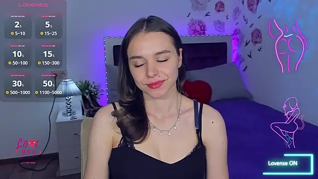 Snapshot of EmelyMason chatting on 05/08/26, 07:03 EmelyMason online show from 05/08/26, 07:03