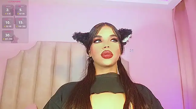 Snapshot of nezuko_hot chatting on 03/07/25, 01:29 nezuko hot online show from 03/07/25, 01:29