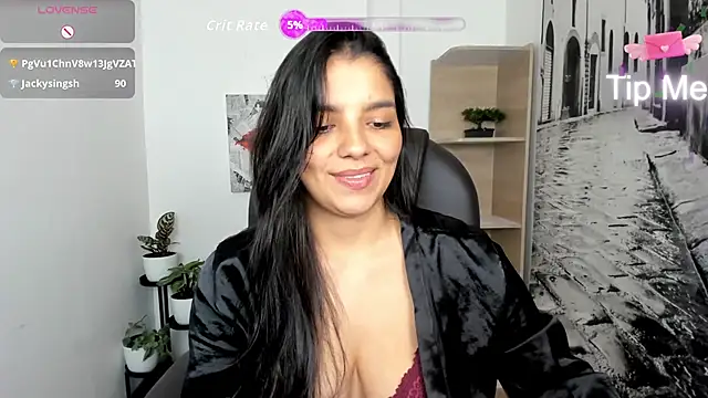Snapshot of issa__nassar chatting on 06/03/26, 02:33 issa nassar online show from 06/03/26, 02:33