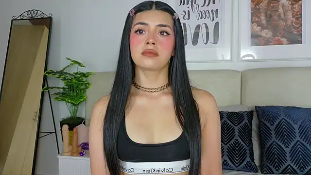 Snapshot of SaritaBratz chatting on 02/07/26, 10:02 SaritaBratz online show from 02/07/26, 10:02