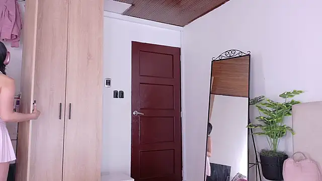 Snapshot of SaritaBratz chatting on 03/02/26, 08:48 SaritaBratz online show from 03/02/26, 08:48