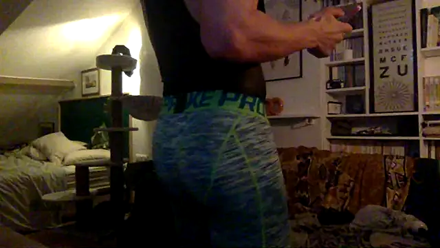 Snapshot of Bubba7519 chatting on 03/02/25, 03:13 Bubba7519 online show from 03/02/25, 03:13