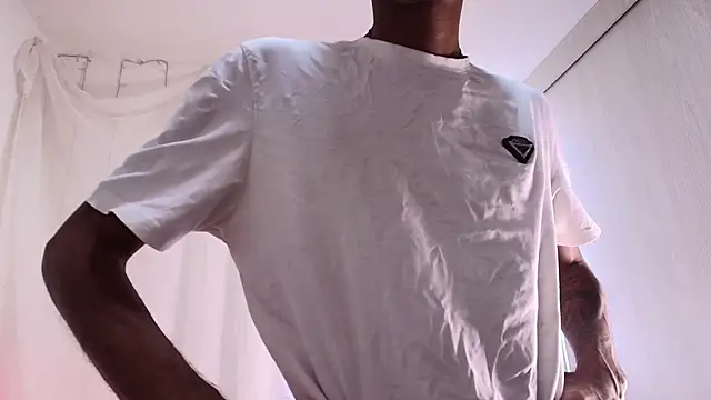 Miguel bigcock online show from 12/18/25, 04:46