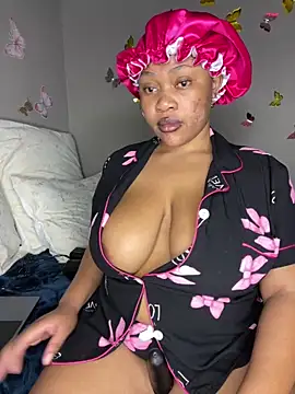 Snapshot of CuteSexyBoobz chatting on 05/06/26, 08:25 CuteSexyBoobz online show from 05/06/26, 08:25