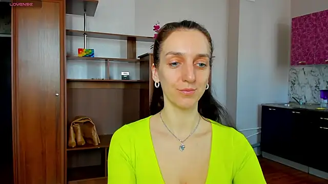 desired zzoya online show from 03/19/25, 06:14