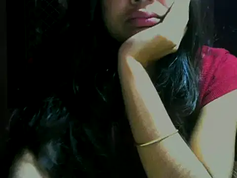 Snapshot of mayra89 chatting on 11/15/25, 02:02 mayra89 online show from 11/15/25, 02:02