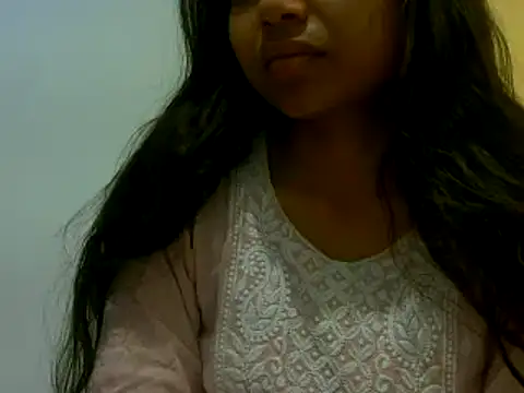 Snapshot of mayra89 chatting on 02/15/26, 04:36 mayra89 online show from 02/15/26, 04:36