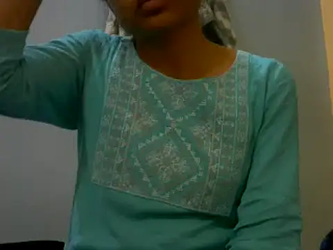 Snapshot of mayra89 chatting on 02/19/26, 04:14 mayra89 online show from 02/19/26, 04:14