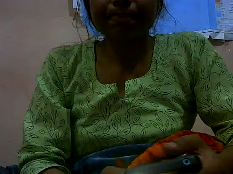 Snapshot of mayra89 chatting on 03/17/26, 04:10 mayra89 online show from 03/17/26, 04:10