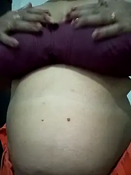 Snapshot of Neha-Bhabhi-Rasily chatting on 04/26/26, 04:37 Neha-Bhabhi-Rasily online show from 04/26/26, 04:37