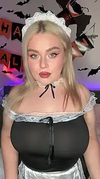 April Vancee online show from 10/28/25, 02:09