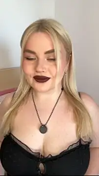 April Vancee online show from 04/17/26, 11:13