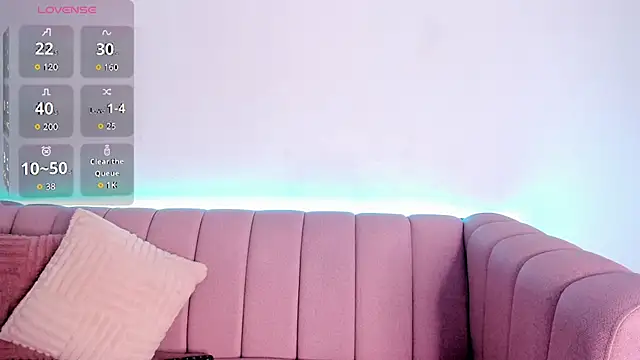 aurora collinss  online show from 03/18/26, 01:47